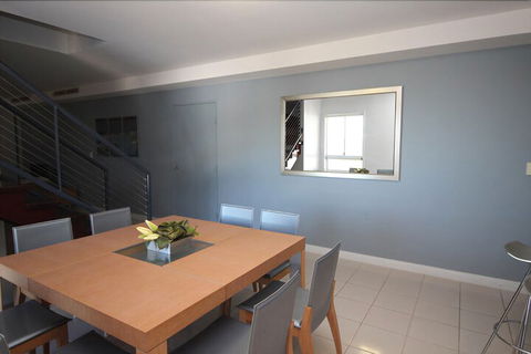 Deep Blue 14 - Accommodation Sunshine Coast 2