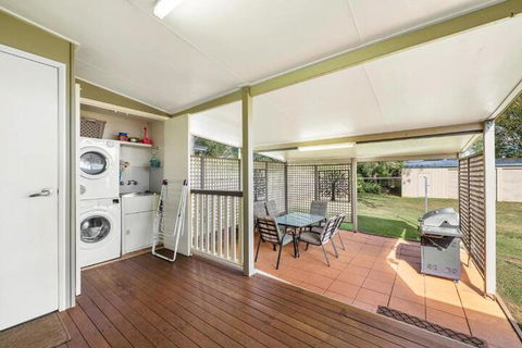 Ambiente Cottage Pet & Family Friendly - Accommodation Sunshine Coast 4