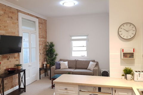 Coachhouse On The Beach - Accommodation Sunshine Coast 5