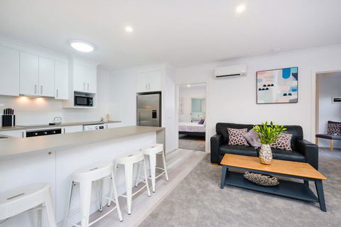 Albury Yalandra Apartment 1 - Accommodation Sunshine Coast 4