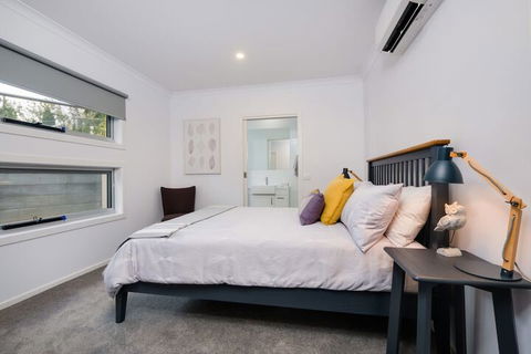 Albury Yalandra Apartment 1 - Accommodation Sunshine Coast 6