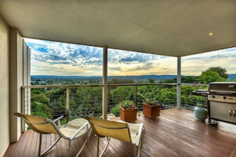 Highview - Accommodation Sunshine Coast 6