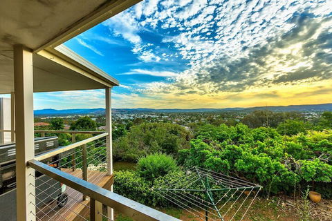 Highview - Accommodation Sunshine Coast 0