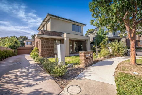 70 Greenbell Doncaster - Accommodation Sunshine Coast 1
