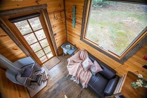 Double Oaks Tiny House - Accommodation Sunshine Coast 1