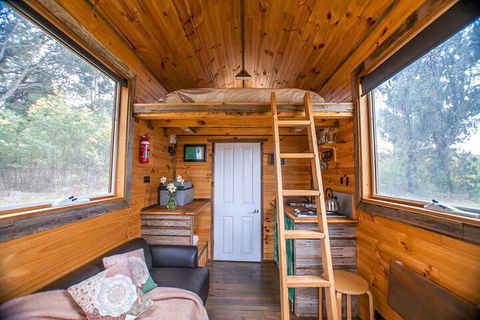 Double Oaks Tiny House - Accommodation Sunshine Coast 4