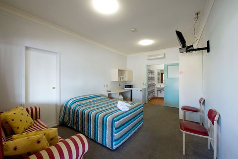 Lamington Hotel Motel - Accommodation Sunshine Coast 5