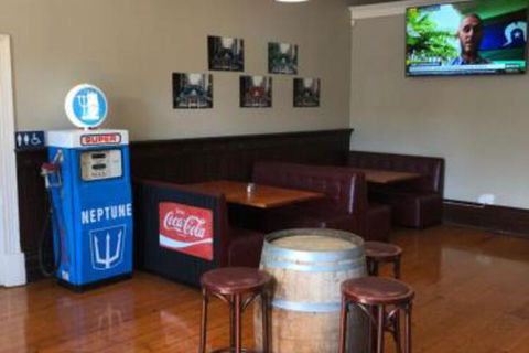 Leura Hotel Camperdown - Accommodation Sunshine Coast 4