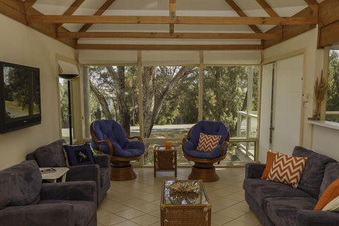 Tranquillity On Riverview 33 Riverview Drive - Accommodation Sunshine Coast 4