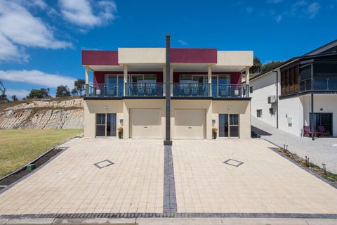 The Oasis 6 Turnberry Drive - Accommodation Sunshine Coast 1