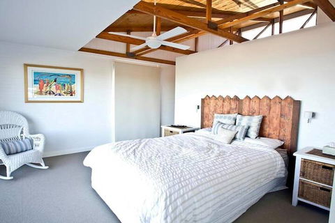 Stones Throw 26 River View Drive - Accommodation Sunshine Coast 6