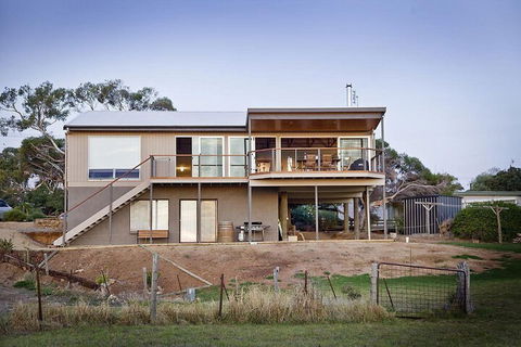 Stones Throw 26 River View Drive - Accommodation Sunshine Coast 2