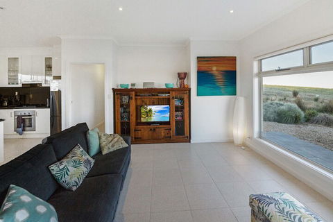 Fleurieu Coastal Retreat Lot 150 Myponga Beach Road - Accommodation Sunshine Coast 6