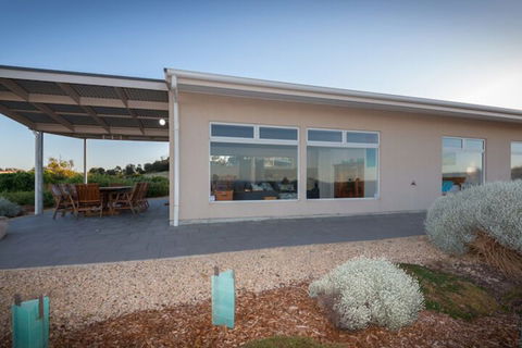 Fleurieu Coastal Retreat Lot 150 Myponga Beach Road - Accommodation Sunshine Coast 3