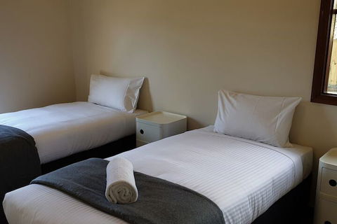 Old World Charm On Shannon - Accommodation Sunshine Coast 4