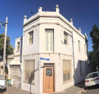 Spacious 3 Bedroom Terrace in Newtown - Accommodation Sunshine Coast