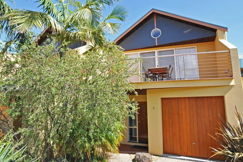 THE Sails 8 Linen Included Central Location - Accommodation Sunshine Coast 2