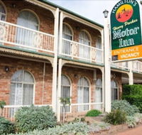 Hamilton's Henry Parkes Motor Inn Parkes - Accommodation Sunshine Coast