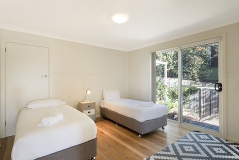 Surfside - Accommodation Sunshine Coast 6