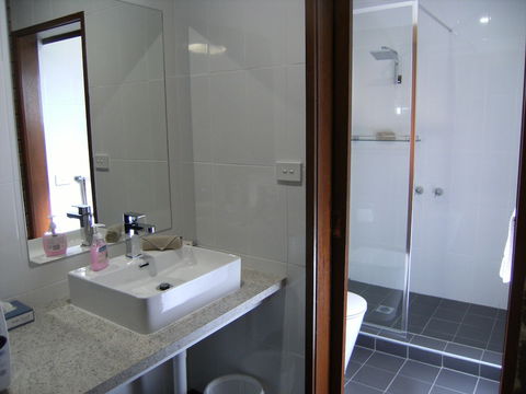 Regency Court Motel - Accommodation Sunshine Coast 3