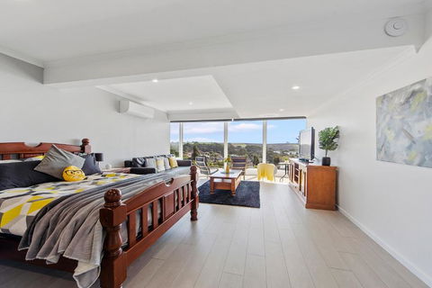 Views Forever Devonport - Accommodation Sunshine Coast 5