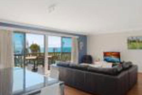 74 Ocean Parade - Accommodation Sunshine Coast 0