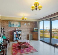 Grandview Apartment Ocean Views - Accommodation Sunshine Coast