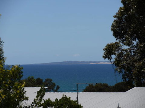 Westwood Villas Bridport - Accommodation Sunshine Coast 2