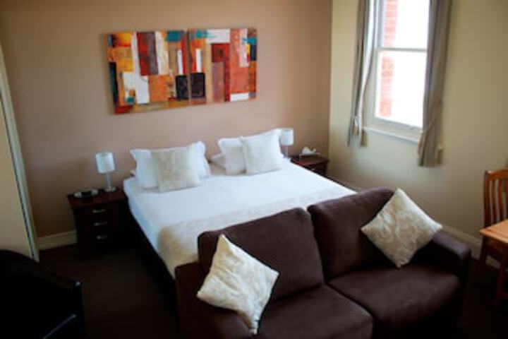 Murrawong SA Accommodation Sunshine Coast