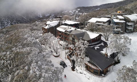 Astra Falls Creek - Accommodation Sunshine Coast 0
