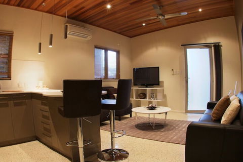 Mia Mia Executive Apartments - Accommodation Sunshine Coast 2