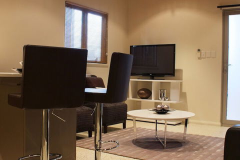 Mia Mia Executive Apartments - Accommodation Sunshine Coast 3