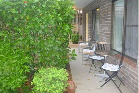 Twin Pines Motel - Accommodation Sunshine Coast 2