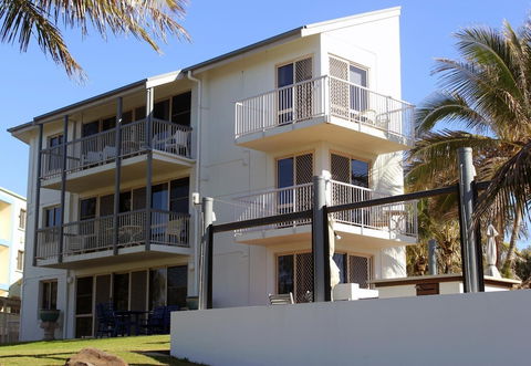 Bargara Shoreline Serviced Apartments - Accommodation Sunshine Coast 1