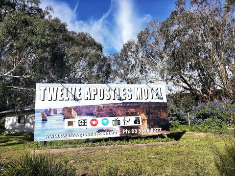 Twelve Apostles Motel & Country Retreat - Accommodation Sunshine Coast 2