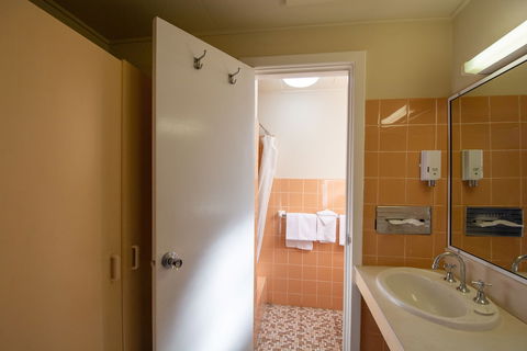 Midcity Motor Lodge - Accommodation Sunshine Coast 6