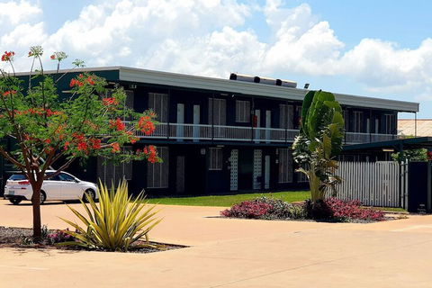 The Leprechaun Resort - Accommodation Sunshine Coast 2