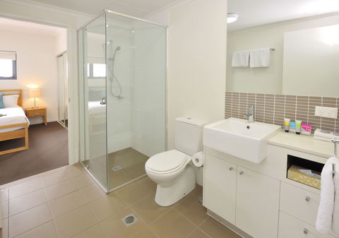 Apartments G60 Gladstone - Accommodation Sunshine Coast 4