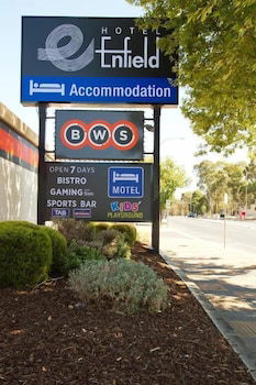 Enfield Hotel - Accommodation Sunshine Coast 2
