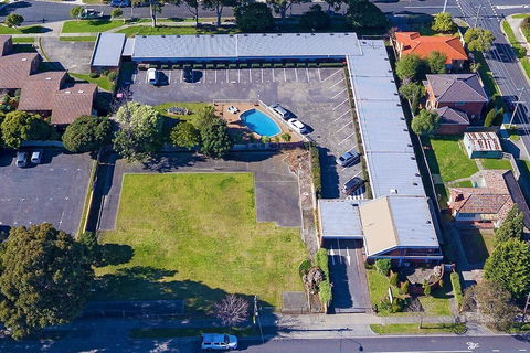 Burwood East Motel - Accommodation Sunshine Coast 2