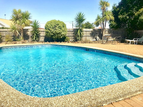 Burwood East Motel - Accommodation Sunshine Coast 0