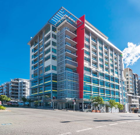South Central - Accommodation Sunshine Coast 1