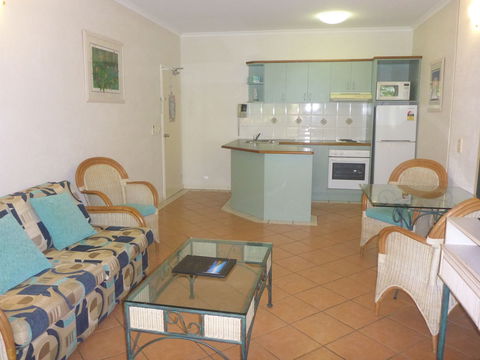 Palm Cove Tropic Apartments - Accommodation Sunshine Coast 3
