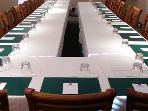 Reef Motor Inn - Accommodation Sunshine Coast 1