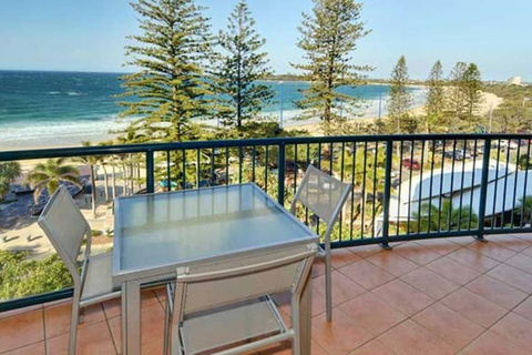 Peninsular Beachfront Resort - Accommodation Sunshine Coast 1