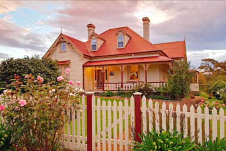 Police Point TAS Accommodation Sunshine Coast