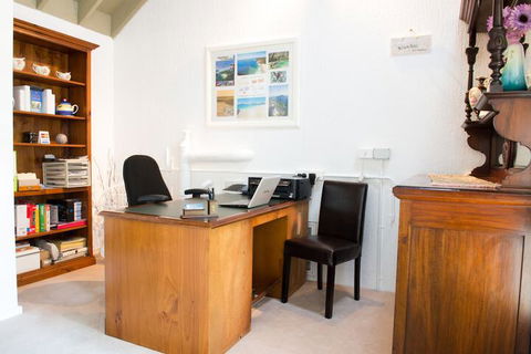 Nelson Bay Bed & Breakfast - Accommodation Sunshine Coast 7
