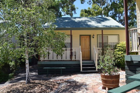 Avoca Cottages - Accommodation Sunshine Coast 1