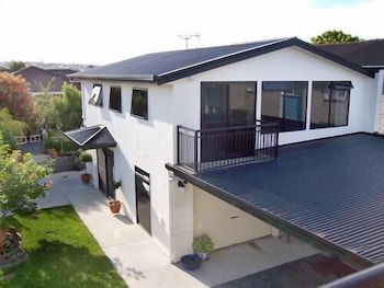 Birchwood On The River - Accommodation Sunshine Coast 2