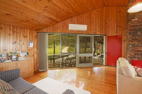 Wanawong Retreat - Accommodation Sunshine Coast 2